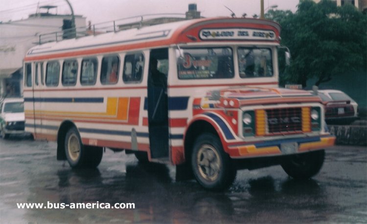 G.M.C. 6000 - Ciudad de Cochabamba
CBB152
