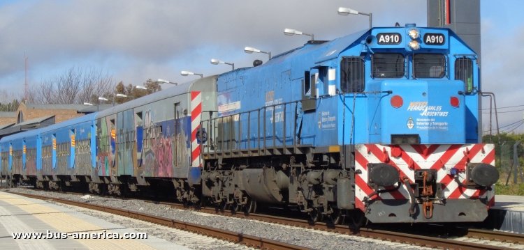 G.M. GT 22 CW 2 - Nuevos Ferrocarriles Argentinos , LGR
http://galeria.bus-america.com/displayimage.php?pid=44381
