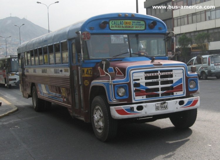 International S - Blue Bird Conventional (en Perú) - Progreso
UI9444
Ex línea 38
