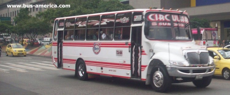 International 3300 CE - Reparbus - Santra
Ruta 303 (Medellín)
