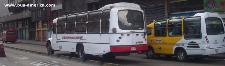 International 4700 - Muisca - COOINTRACONDOR
SGD787
http://galeria.bus-america.com/displayimage.php?pid=29542
