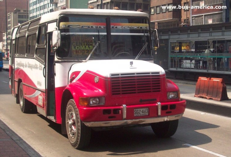International 4700 - Superior - Republicana de Transportes
SGZ463
http://galeria.bus-america.com/displayimage.php?pid=29509
