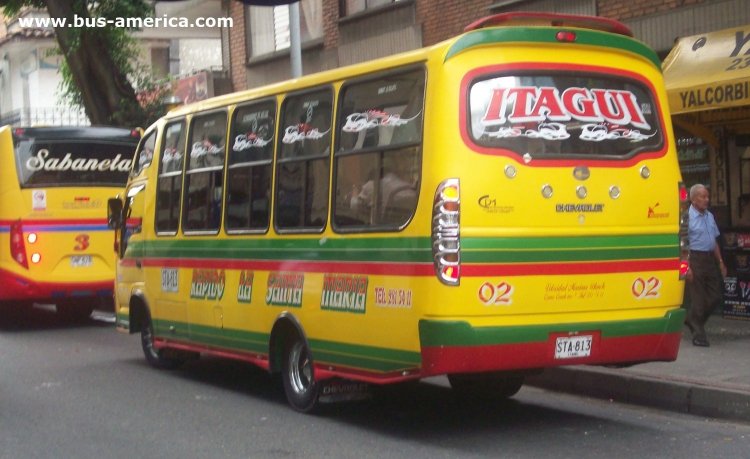 Isuzu NPR - CD1 - Rápido La Santa María
STB108
http://galeria.bus-america.com/displayimage.php?pid=31571
