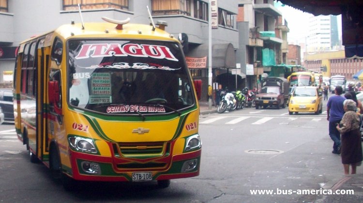 Isuzu NPR - CD1 - Rápido La Santa María
STB108
http://galeria.bus-america.com/displayimage.php?pid=31571
