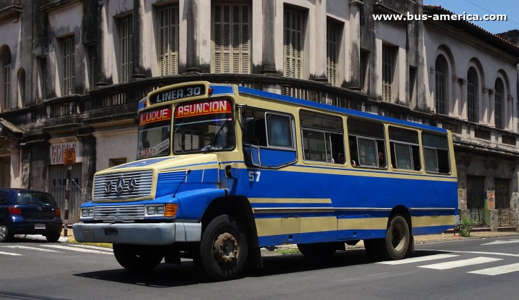 Mercedes-Benz L 1214 - Rivas - Vanguardia
Línea 30 (Asunción), interno 57
