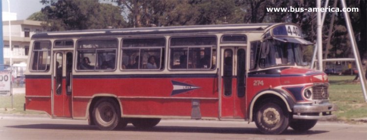 Mercedes-Benz LO 1114 - Ala - LPGB
Línea 440 (Prov. Buenos Aires), interno 274
