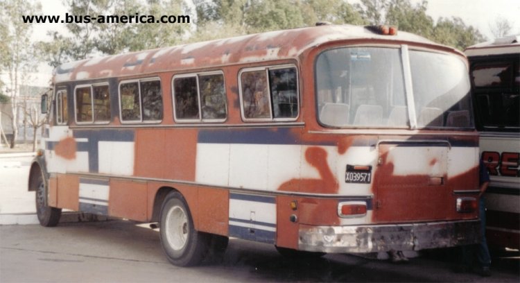 Mercedes-Benz LO 1114 - Andreoli y D´Alessandro
X.039571
http://galeria.bus-america.com/displayimage.php?pos=-8229
Unidad que aún mantiene el corte de pintura de su anterior propietaria, la Cooperativa La Calerhttp://galeria.bus-america.com/images/spacer.gifa 
