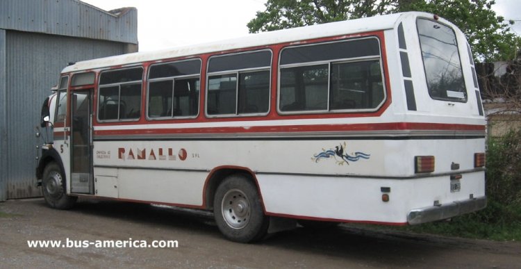 Mercedes-Benz LO 1114 - El Indio Campeón 2776 - Colectivos Ramallo
Línea 500 (Pdo. Ramallo), interno 5
