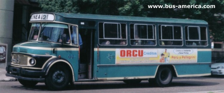 Mercedes-Benz LO 1114 - La Nueva Estrella 4 - Mariano Moreno
E.156298 - TST030
En esta imagen se aprecia el ventilete del conductor de La Nueva Estrella
