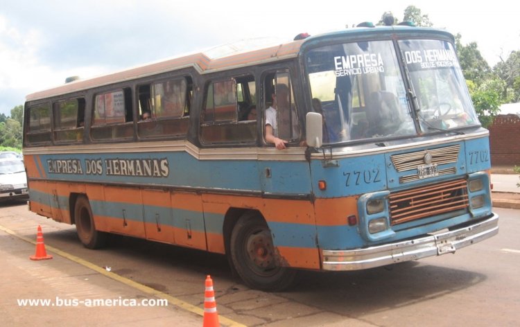 Mercedes-Benz LO 1114 frontalizado - DE.CA.RO.LI. - Dos Hermanas
C.840497 - TRM813
[url=https://bus-america.com/galeria/displayimage.php?pid=6116]https://bus-america.com/galeria/displayimage.php?pid=6116[/url]
[url=https://bus-america.com/galeria/displayimage.php?pid=6118]https://bus-america.com/galeria/displayimage.php?pid=6118[/url]

Dos Hermanas (Bdo. Irigoyen), interno 7702
