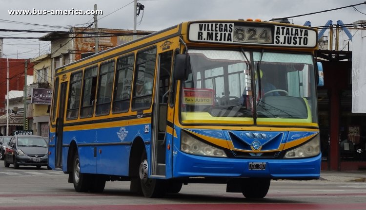 Mercedes-Benz OF 1418 - BiMet 2010 - La Cabaña
JIC 307

Línea 624 (Pdo. La Matanza), unidad 221



Archivo originalmente posteado en mayo de 2019
