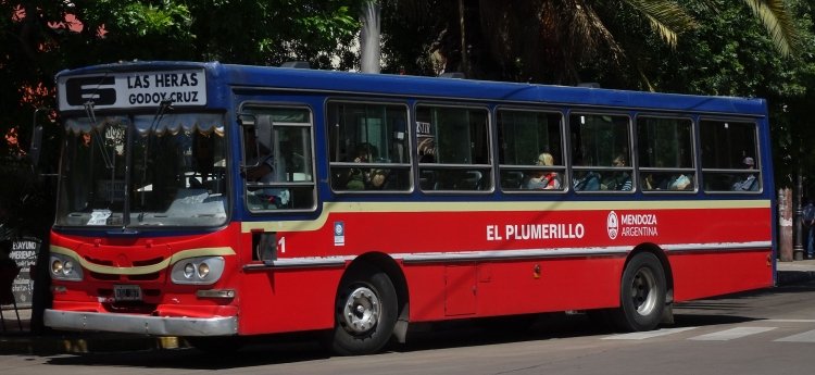 Mercedes-Benz OF 1418 - La Favorita - El Plumerillo
KDZ367

Línea 68 (Mendoza), interno 41



Archivo posteado originalmente en diciembre de 2018
