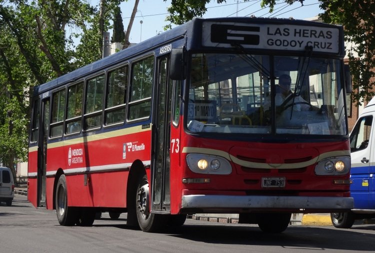 Mercedes-Benz OF 1418 - La Favorita - El Plumerillo
JNF753

Línea 65 (Mendoza), interno 73



Archivo posteado originalmente en diciembre de 2018
