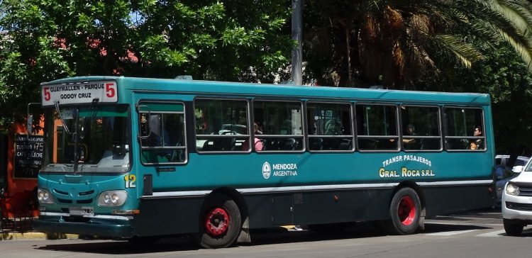 Mercedes-Benz OF 1418 - La Favorita - Gral. Roca
KLZ757

Línea 73 (Mendoza), interno 12



Archivo posteado originalmente en diciembre de 2018
