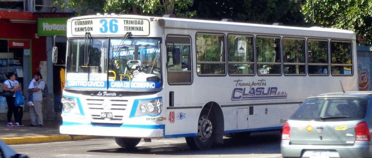 Mercedes-Benz OF 1418 - La Favorita Favorito GR - Clasur
MSW609

Línea 36, interno 49
