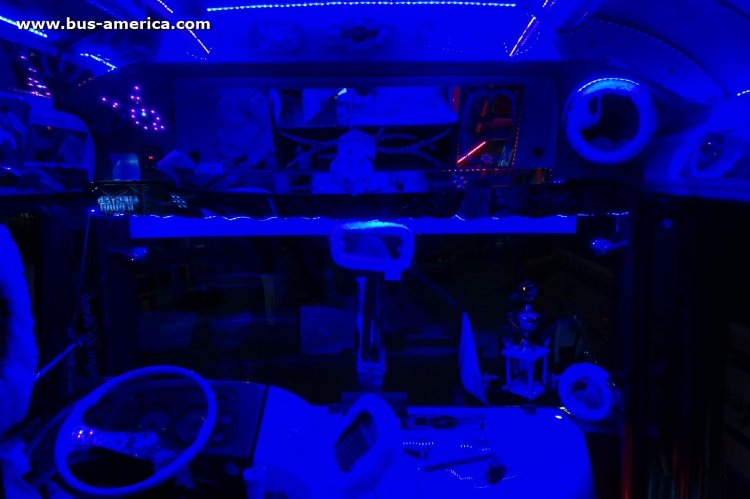 Mercedes-Benz OF 1418 - Metalpar Tronador 2010 - M.O.Primera Junta
KBF 833
[url=https://bus-america.com/galeria/displayimage.php?pid=48460]https://bus-america.com/galeria/displayimage.php?pid=48460[/url]
[url=https://bus-america.com/galeria/displayimage.php?pid=48462]https://bus-america.com/galeria/displayimage.php?pid=48462[/url]
[url=https://bus-america.com/galeria/displayimage.php?pid=48463]https://bus-america.com/galeria/displayimage.php?pid=48463[/url]

Línea 324 (Provincia de Buenos Aires), interno 23

(Vista interior de la unidad)



Archivo originalmente posteado en julio 2018
