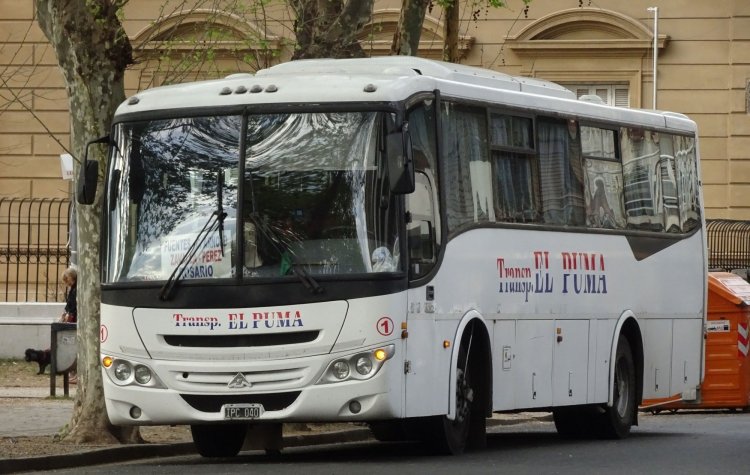 Mercedes-Benz OF 1418 - Saldivia Aries 2 325 - El Puma
IPC040
[url=http://galeria.bus-america.com/displayimage.php?pid=45710]http://galeria.bus-america.com/displayimage.php?pid=45710[/url]

El Puma (Prov. Santa Fe), interno 1



Archivo posteado originalmente en septiembre de 2018
