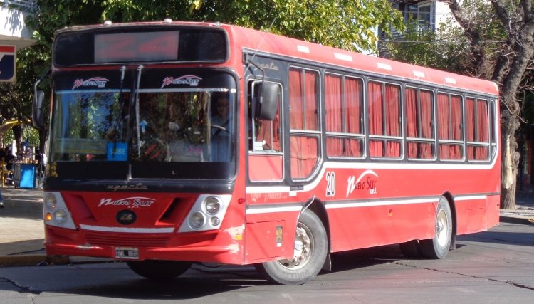 Mercedes-Benz OF 1418 - Ugarte Americano - Nuevo Sur
HWL868

Línea 24 (124), interno 20
