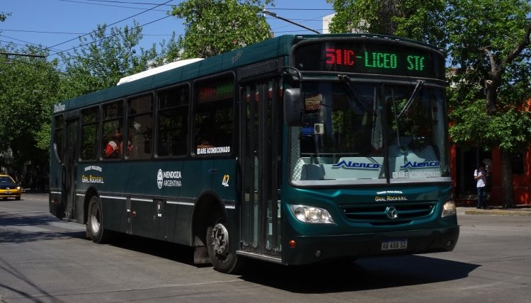 Mercedes-Benz OF 1621 - Italbus Bello - Gral. Roca
AB458SZ

Línea 51 (Mendoza), interno 42



Archivo posteado originalmente en diciembre de 2018
