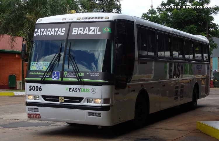 Mercedes-Benz OH 1621 L - Busscar El Buss 340 - EasyBus , Celeste 
IHB-2139
[url=https://bus-america.com/galeria/displayimage.php?pid=47974]https://bus-america.com/galeria/displayimage.php?pid=47974[/url]
[url=https://bus-america.com/galeria/displayimage.php?pid=58059]https://bus-america.com/galeria/displayimage.php?pid=58059[/url]
[url=https://bus-america.com/galeria/displayimage.php?pid=58060]https://bus-america.com/galeria/displayimage.php?pid=58060[/url]

Easy Bus, unidad 5006
Línha urbana internacional Foz do Iguaçu-Pto. Iguazu




Archivo originalmente posteado en marzo de 2019 y por segunda vez en abril de 2020 
