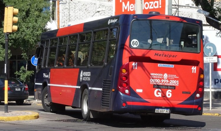 Mercedes-Benz OH 1621 L SB - Metalpar Iguazú Nueva Generación - El Plumerillo
AC607XC

Línea 63 (Mendoza), interno 11



Archivo posteado originalmente en diciembre de 2018
