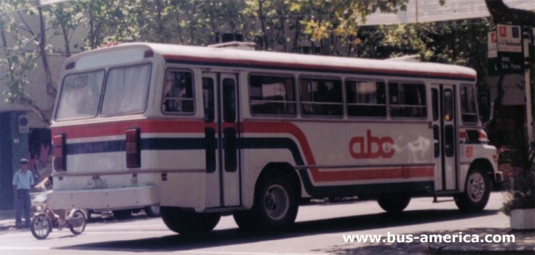 Mercedes-Benz - Fernandez - ABC
Para conocer mas sobre la história de la cooperativa en que se tranformó esta empresa luego, se puede vistar la sección "Revista de Bus América":
http://revista.bus-america.com/Notas/ABC Coop - Control Obrero.htm
