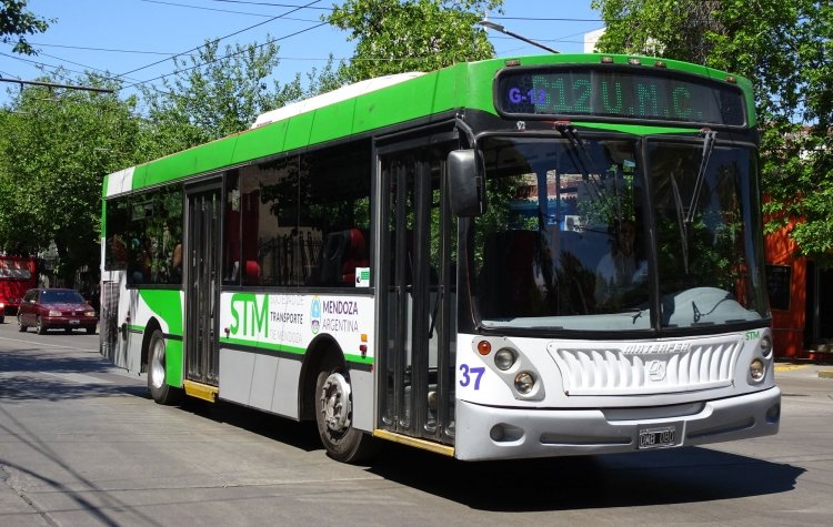 Materfer BU 1115 LE Aguila EB2PDD - STM
OMB080

Grupo de líneas 12 (Mendoza), interno 37




Archivo originalmente posteado en noviembre de 2018
