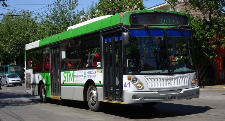 Materfer BU 1115 LE Aguila EB2PDD - STM
OMB083

Grupo de líneas 12 (Mendoza), interno 41




Archivo originalmente posteado en noviembre de 2018

