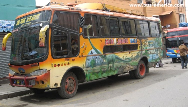 Nissan Condor UD - 24 de Agosto
1062EZU
http://galeria.bus-america.com/displayimage.php?pos=-26656
