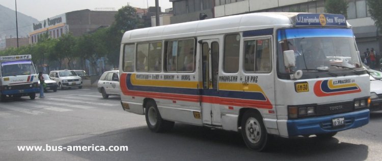 Toyota Coaster (en Per) - Proceres
UO3643
