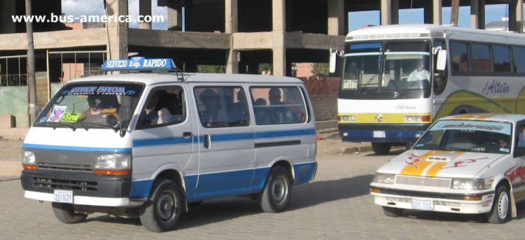 Toyota Hiace (en Bolivia)
2211GTY
