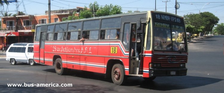 Mercedes-Benz OF - CAIO Vitoria (en Paraguay) - 29 de Setiembre
