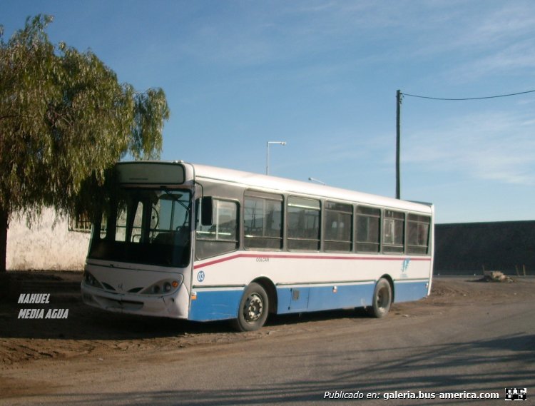 CARROCERIAS BIMET BsAs
FOTOGRAFIA NAHUEL MEDIA AGUA
COLECCION JAR2000
Palabras clave: URBANO