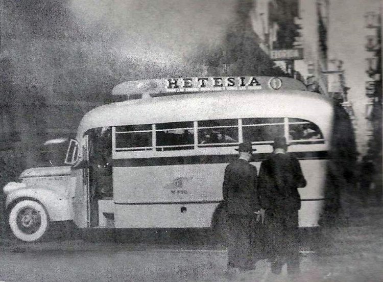 RECUERDOS
OMNIBUS URBANO DE LA CIUDAD DE BUENOS AIRES
FOTO CEDIDA POR UNA AMIGA
Palabras clave: URBANO
