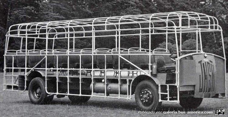 SPARSHATT INGLATERRA
FOTOGRAFIA SIN AUTOR SITIO HISTORIA DE JENSEN
COLECCION JOSE ARTURO RIVAS
Palabras clave: URBANO