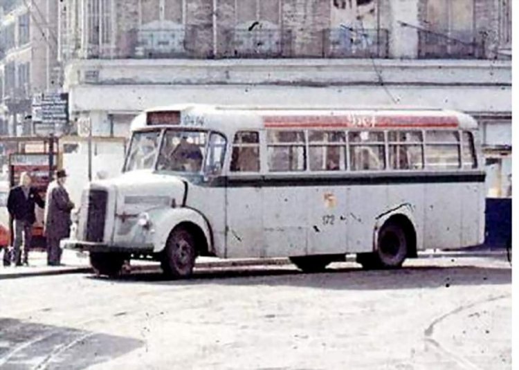 MERCEDES LO312
MERCEDES BENZ ALEMANIA
FOTOGRAFIA FOLLETO MERCEDES BENZ 1954
Palabras clave: MERCEDES BENZ