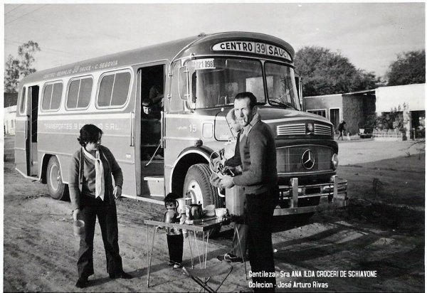 Mercedes-Benz LO 1112 - Colonnese - 9 de Julio
Fotograf�a : GENTILEZA DE LA SENORA ANA ILDA CROCERI DE SCHIAVONE con J.A.RIVAS
