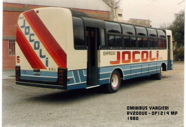 RV200UE - MODELO URBANO 1984
CARROCERIAS OMNIBUS VANGIERI MENDOZA
Palabras clave: URBANO