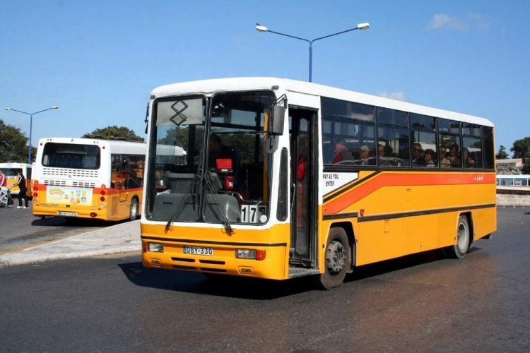 CARROCERIA RAMCO MALTA
DBY330

FOTOGRAFIA AUTOR DESCONOCIDO
EXTRAIDA DE BUSES EN MALTA
COLECCION JAR2000
Palabras clave: URBANO