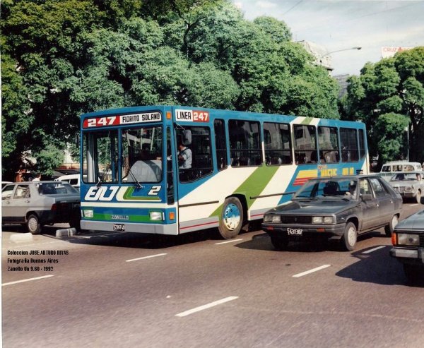 CARROCERIA ZANELLO LAS VARILLAS CORDOBA
ESTA CARROCERIA JUNTO A OTRAS SE CONSTRUYERON EN LA FABRICA ZANELLO, HAY OTRA VERSION, PERO YO PERSONALMENTE LAS VI CONSTRUIR Y HICE LOS PLANOS NO EL PROYECTO
Palabras clave: ZANELLO UN960