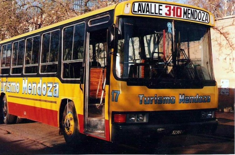 FERRONI FDU1452 MENDOZA
CARROCERIAS BIMET BsAs
2 CHASIS DE LA SERIE FDU
Palabras clave: URBANOS