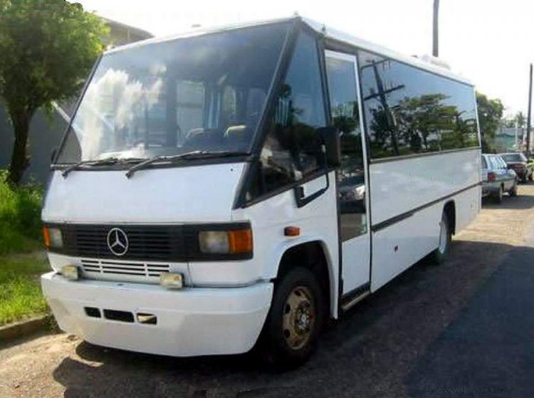 PROTOTIPO PARA CAMBIAR EL PARABRISAS EN 1994
CARROCERIA SPORT WAGON
FOTOGRAFIA NO SE DE QUIEN ES
Palabras clave: URBANO