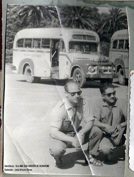 Ford F5 V8 - La Victoria
Línea 10 (Mendoza), interno 8

UNO DE LOS PRIMEROS VEHICULO DE LA FAMILIA SCHIAVONE ESTE HERMOSO FORD F5 V8 DE 1951 PERTENECIENTE A LA DESAPARECIDA LINEA(10) 110 DE MENDOZA
Palabras clave: FORD