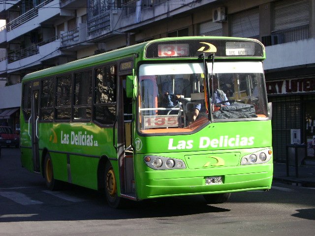 LAS DELICIAS 17
Lnea 135 bandera roja.
Palabras clave: 135 Delicias Rosario Mercedes OH