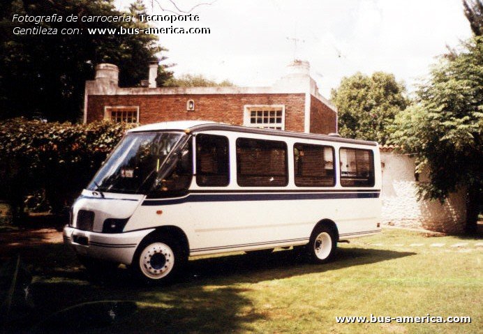 Mercedes-Benz LO 1114 reformado - Tecnoporte Bondi - NISA
[url=https://bus-america.com/galeria/displayimage.php?pid=62997]https://bus-america.com/galeria/displayimage.php?pid=62997[/url]
[url=https://bus-america.com/galeria/displayimage.php?pid=62998]https://bus-america.com/galeria/displayimage.php?pid=62998[/url]

Línea 620 (Pdo.La Matanza), interno ¿?

Fotografía de carrocería: Tecnoporte
Colección: www.bus-america.com
