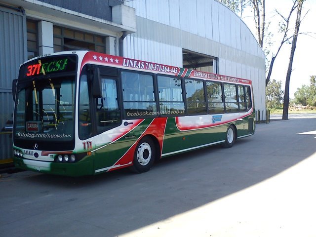 Mercedes-Benz OH 1618 L SB - Nuovobus - E.C.S.F.
http://galeria.bus-america.com/displayimage.php?pos=-21809

Fotografía gentileza de Nuovobus por medio de su sitio en Facebook
