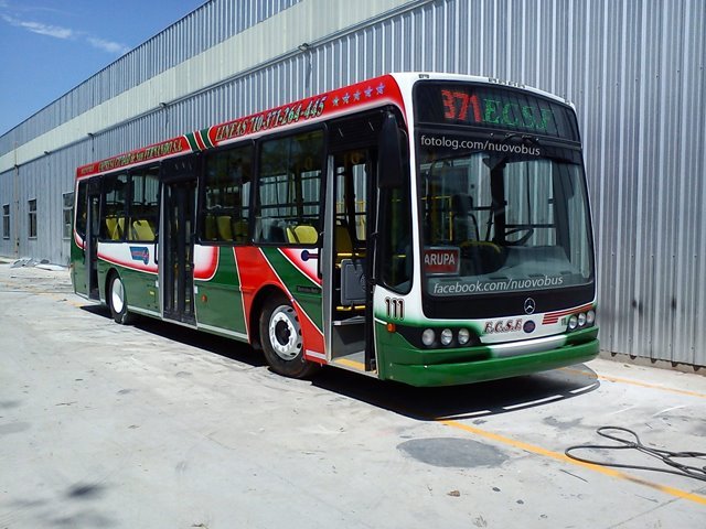Mercedes-Benz OH 1618 L SB - Nuovobus - E.C.S.F.
http://galeria.bus-america.com/displayimage.php?pos=-21810

Fotografía gentileza de Nuovobus por medio de su sitio en Facebook
