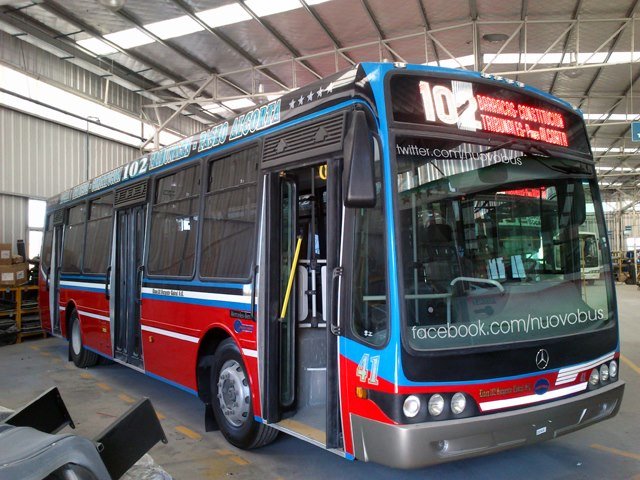 Mercedes-Benz OH 1618 L SB - Nuovobus - Sargento Cabral
Fotografía gentileza de Nuovobus por medio de su sitio en Facebook
