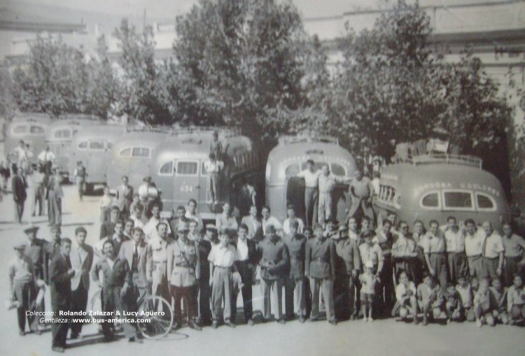 COLTO
Fotografo: desconocido
Colección: Rolando Zalazar & Lucy Aguero

Seguramente trátase del momento de inauguración de los servicios de C.O.L.T.O.
[Datos de derecha a izquierda]
