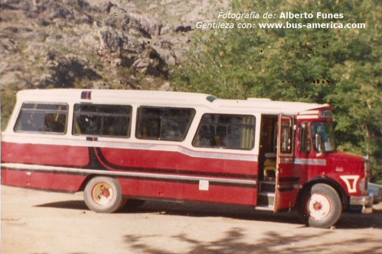 Mercedes-Benz LO 1114 - Colonnese - Empresa Pampa de Achala
M.186963
http://galeria.bus-america.com/displayimage.php?pos=-22360
http://galeria.bus-america.com/displayimage.php?pos=-22361
http://galeria.bus-america.com/displayimage.php?pos=-25520
http://galeria.bus-america.com/displayimage.php?pos=-25521

Fotografía: Alberto Funes
